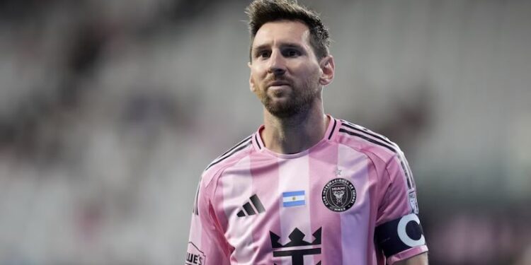 “Hay una posibilidad de que Messi venga a jugar un tiempo a Rosario”, reconoció el gobernador de Santa Fe