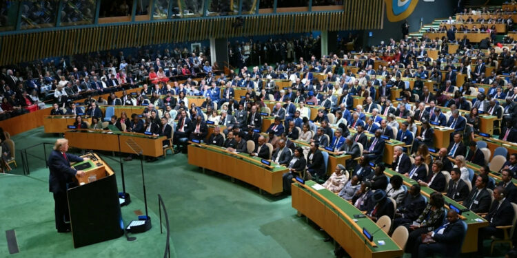 Trump amenaza en la ONU con usar la fuerza en Latinoamérica