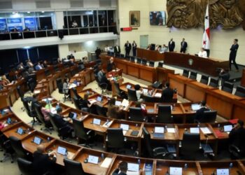 Diputados panameños acusan al régimen chino de interferir en decisiones de la Asamblea