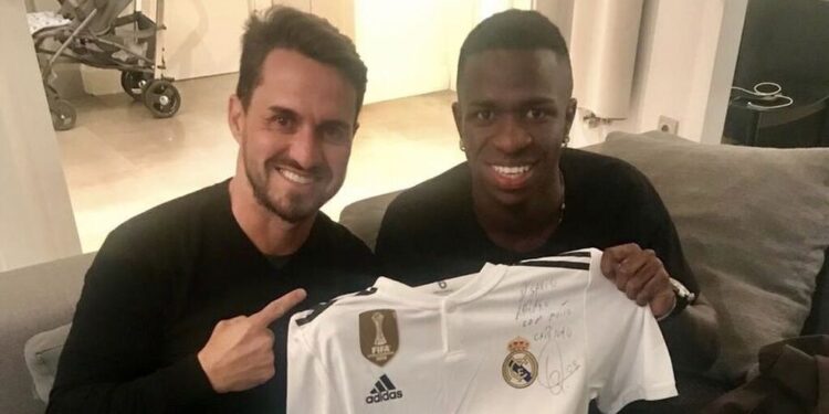 “Saldrá adelante”: Sávio defiende a Vinicius Jr. y pide paciencia ante su racha en el Real Madrid