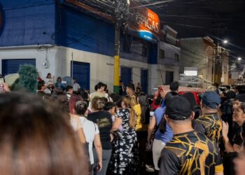 ¡Se calientan los ánimos! Bandas protagonizan tremendo pleito por posiciones durante desfile en El Progreso
