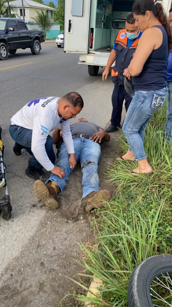 Motociclista sufre fuerte accidente en La Ceiba