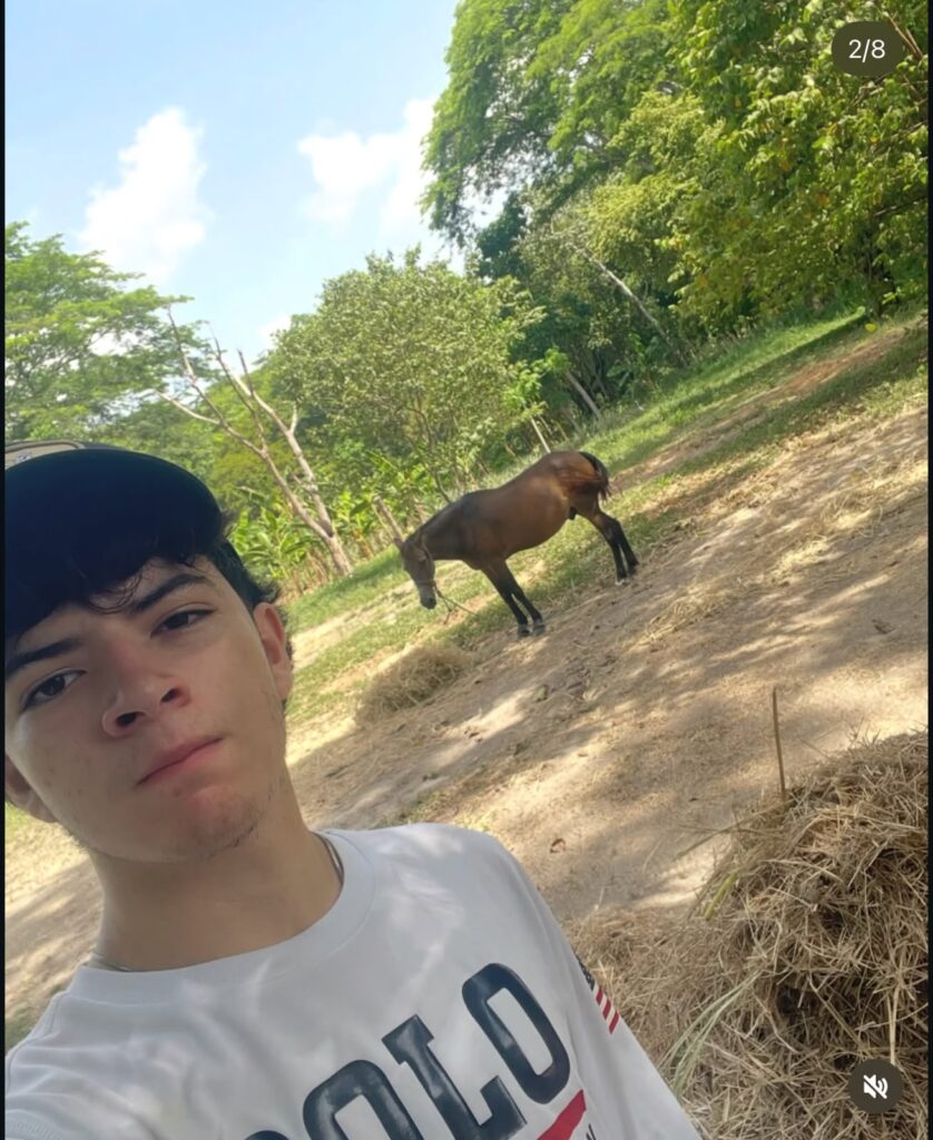 Allan Villanueva, conocido en TikTok como “El Chele con Botas”,