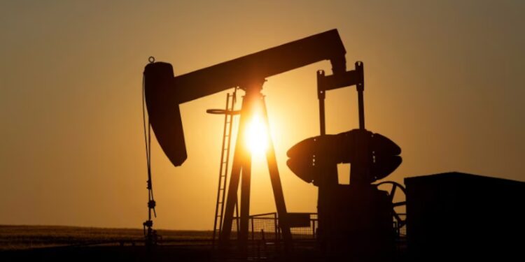 El precio del petróleo superó los $ 90 y Wall Street cerró con pérdidas ante la escalada militar entre EEUU e Irán