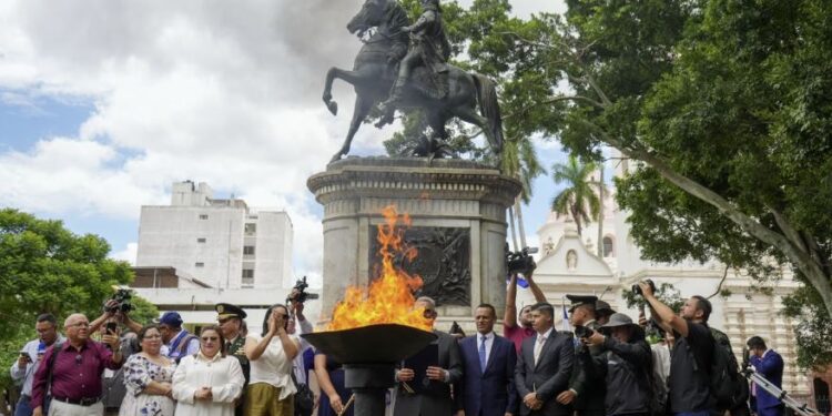 El Distrito Central recibe la Antorcha Centroamericana de la Paz, la Libertad y la Democracia