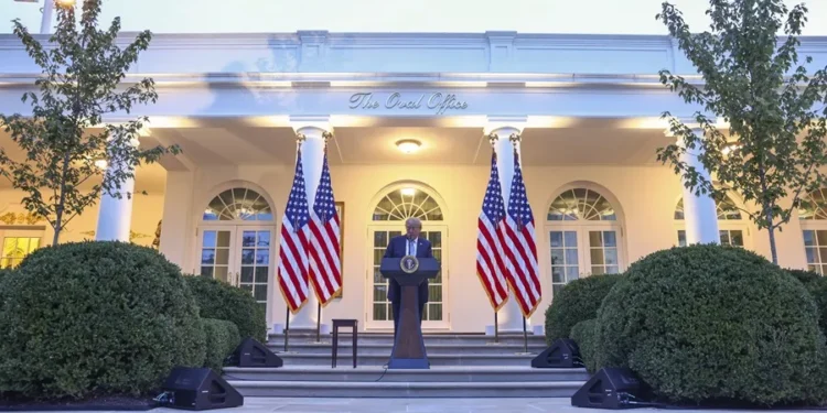 La Casa Blanca veta a dos periodistas de CNN en la llegada de Xi a cena con Trump