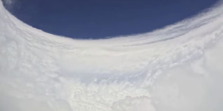 Huracán Polo: avión cazahuracanes muestra impresionantes imágenes dentro del ojo del ciclón