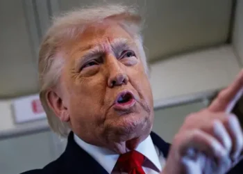 Trump habla del caos en el aire: Copiloto de Flydubai pudo ser “terrorista” o estar “loco”