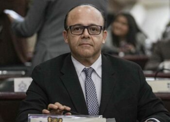 Diputado propone ampliar a 300.000 lempiras límite de Tasa de Seguridad para transacciones