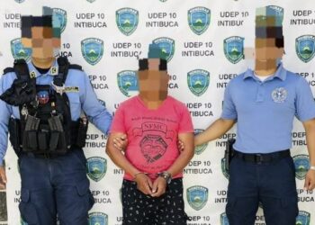 Pidió ayuda, pero la llave del agua estaba abierta y nadie escuchó sus gritos… Padrastro embarazó a su hijastra en Intibucá