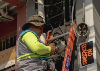 ENEE otorga un plazo de tres meses para regularizar conexiones eléctricas ilegales sin sanciones