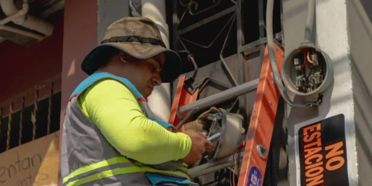 ENEE otorga un plazo de tres meses para regularizar conexiones eléctricas ilegales sin sanciones