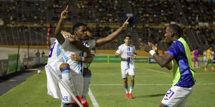 Honduras está derrotando 1-0 a Jamaica en Kingston por la Liga de Naciones de la CONCACAF