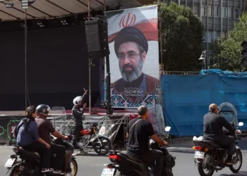 Irán afirma que el acuerdo con Omán sobre Ormuz no implica la reapertura del paso