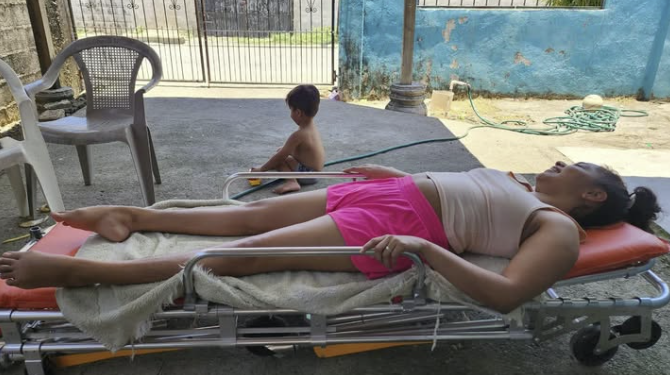 Ante la respuesta favorable de Bukele, hondureños siguen tocando la puerta del sistema sanitario en El Salvador