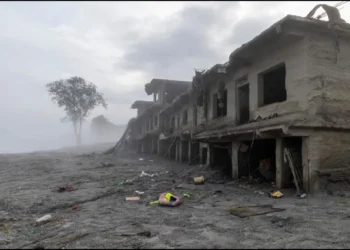Más de 5 mil personas siguen desaparecidas en Nepal dos semanas después de la riada