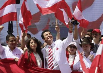 Nasralla anuncia que buscará la presidencia del CCEPL en las elecciones del 2029