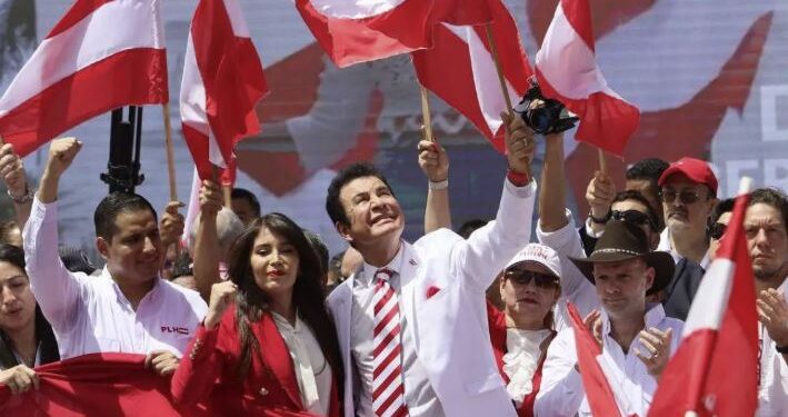 Nasralla anuncia que buscará la presidencia del CCEPL en las elecciones del 2029