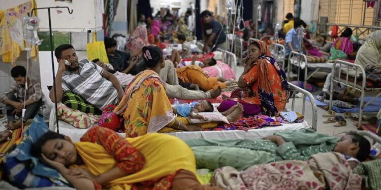 Casi 1.000 muertos por sarampión en Bangladesh: el país lucha por contener el peor brote de su historia