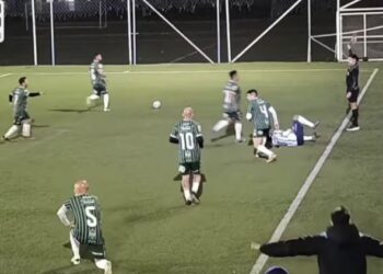 Por una brutal agresión al árbitro castigaron de por vida a un futbolista del San Miguel