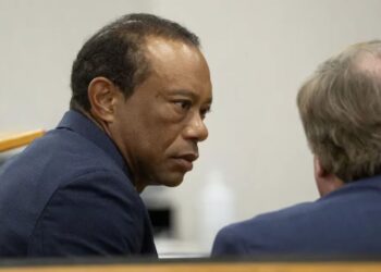 Tiger Woods se declara culpable de conducción temeraria en accidente vial y evita la cárcel