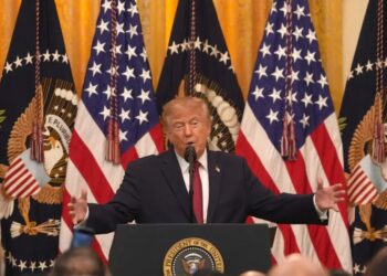 ¡Hipocresía electoral! Donald Trump celebra mes de la Herencia Hispana en la Casa Blanca