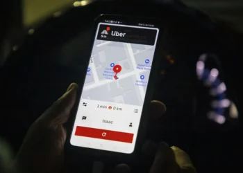 Uber debe pagar 40 millones de dólares por la muerte de una joven abandonada en una autopista de EE.UU.