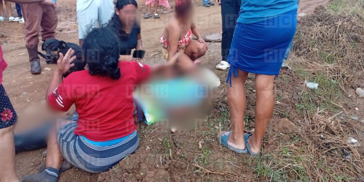 ¡Caliente Trojes! A balazos matan hombre a orilla de una calle