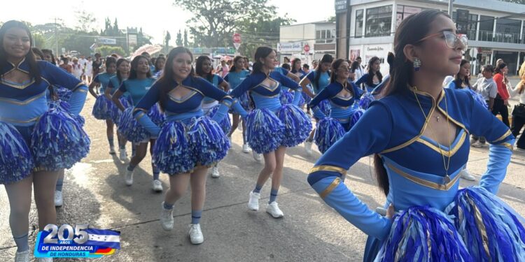 ¡Cortés se viste de azul y blanco! Coloridos desfiles engalanan el “Cumpleaños de la Patria” en sus diferentes municipios
