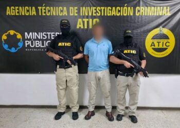 ¡En el Día del Niño! Capturan a custodio acusado de abusar y amenazar a dos menores en centro de internamiento