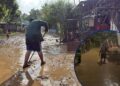 ¡Inundados en Santa Cruz de Yojoa! Al menos 45 familias afectadas por desbordamiento del río Helado
