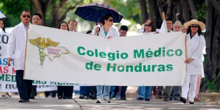 ¡Médicos van con todo! Convocan asamblea nacional y ponen 16 exigencias sobre la mesa