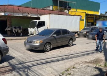 ¡Se lo llevaron! Privan de su libertad a chofer de camión en pleno Centro de El Progreso