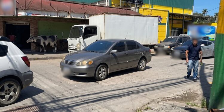 ¡Se lo llevaron! Privan de su libertad a chofer de camión en pleno Centro de El Progreso