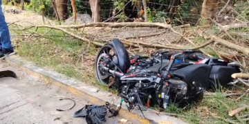 ¡Tragedia sobre dos ruedas! Un muerto y un herido tras brutal choque de moto contra camión en Sabanagrande
