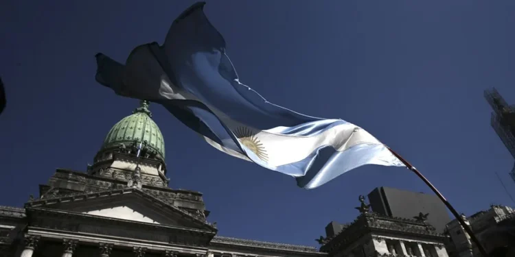 Argentina le ofrecerá ciudadanía a extranjeros a cambio de que aporten 350,000 dólares