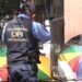 Cuando se dirigía a la Catedral, abuelita se desploma y muere a unos pasos del templo en San Pedro Sula