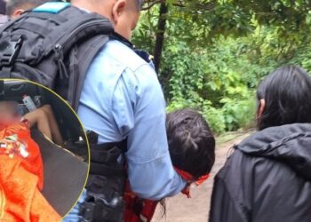 ¡Milagroso rescate! Salvan a una niña arrastrada por quebrada en la capital, pero buscan desesperadamente a segundo menor