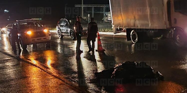 Indigente muere atropellado por al menos tres vehículos en la CA-5 | Móvil Emergencia TGU