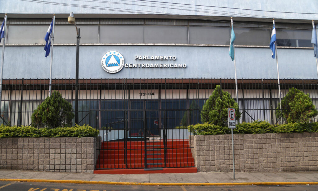 Nicaragua denuncia al Parlacen y anuncia su salida