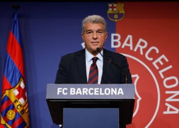 El FC Barcelona aclara que la UEFA no ha reabierto el ‘caso Negreira’ y responde al dosier del Real Madrid