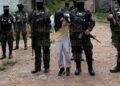 ¡Terrorista! Capturan al “Titi”, señalado por desplazar familias en colonia Villa Nueva